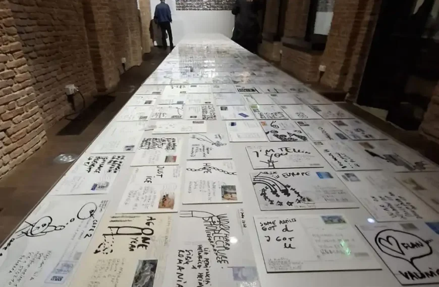 DRAFT pentru o retrospectivă comună – Lia și Dan Perjovschi la ARCUB