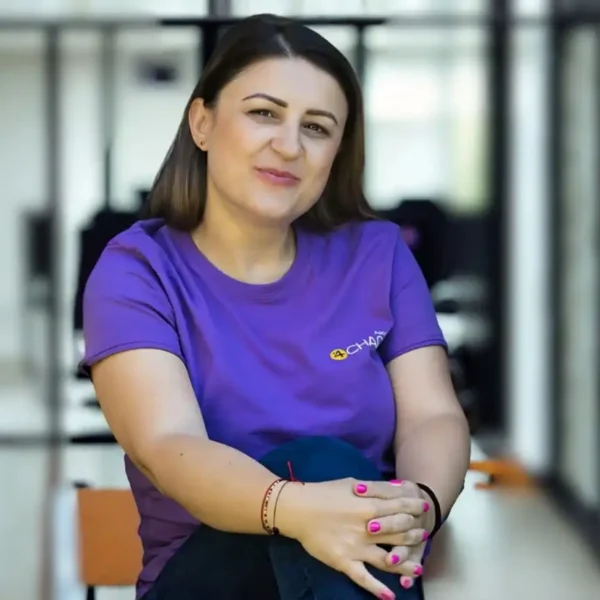Ce se află în spatele abandonului școlar? Interviu cu Aurelia Pasăre